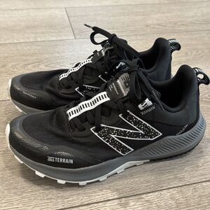 New Balance DynaSoft Nitrel V4 Trail Running Shoes Black Womens 9.5 Hiking